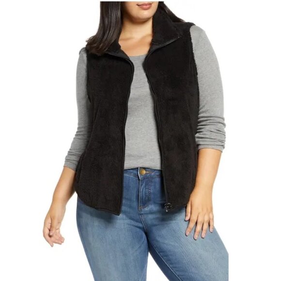 Bobeau Cozy Faux Shearling Vest - Picture 2 of 9